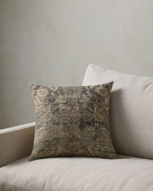 Jiya Pillow
