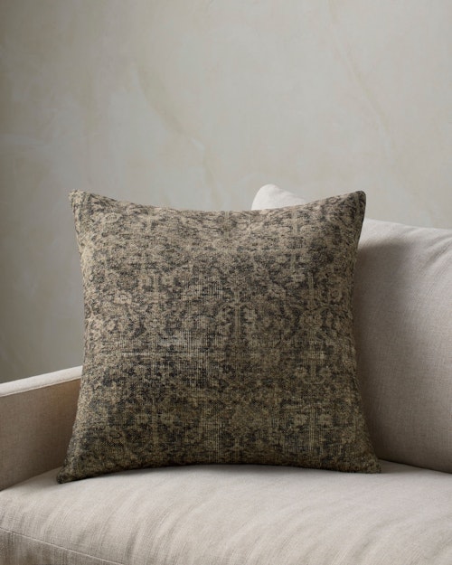 Noah Pillow
