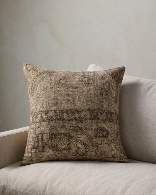 Senna Pillow