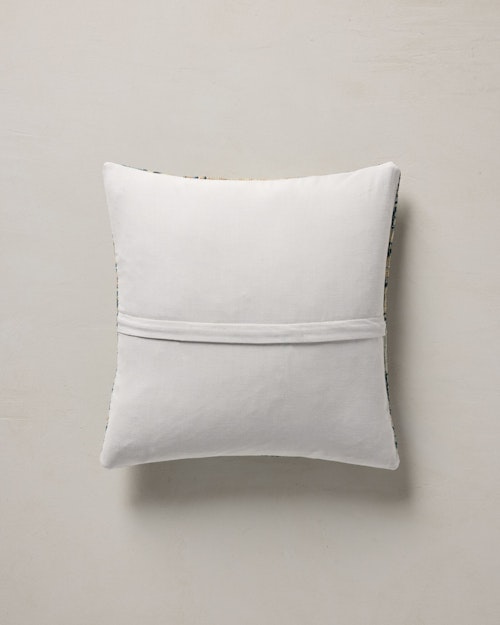 Anaiza Pillow