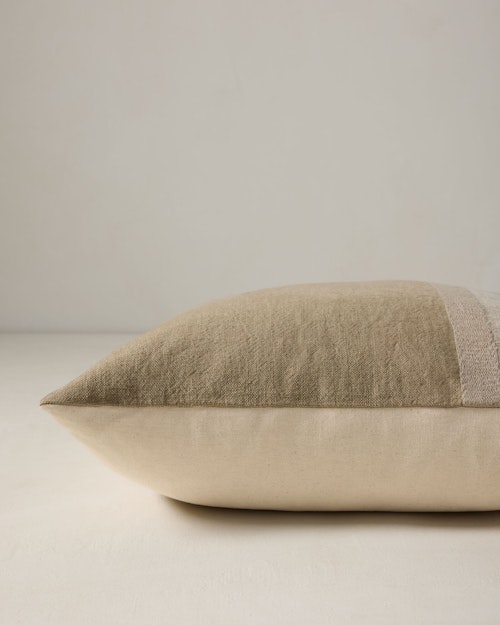 Bowman Pillow