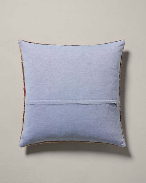 Eilish Pillow
