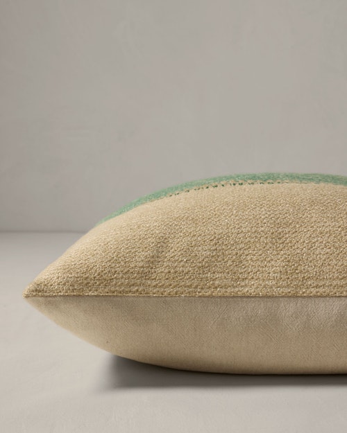 Elido Pillow