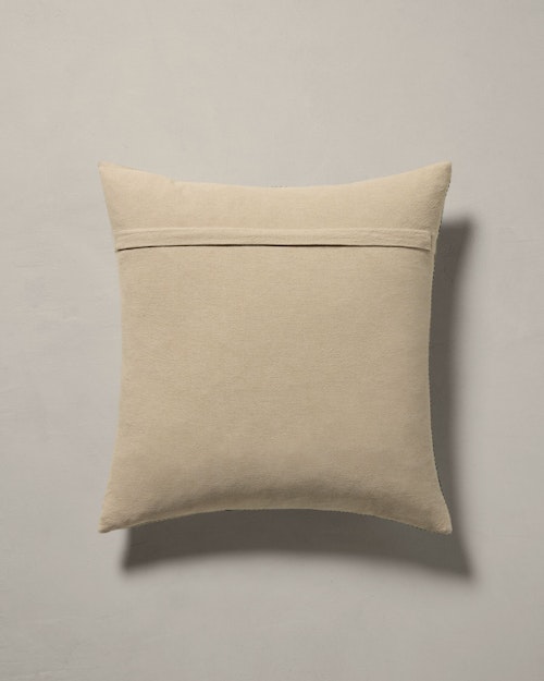Elido Pillow