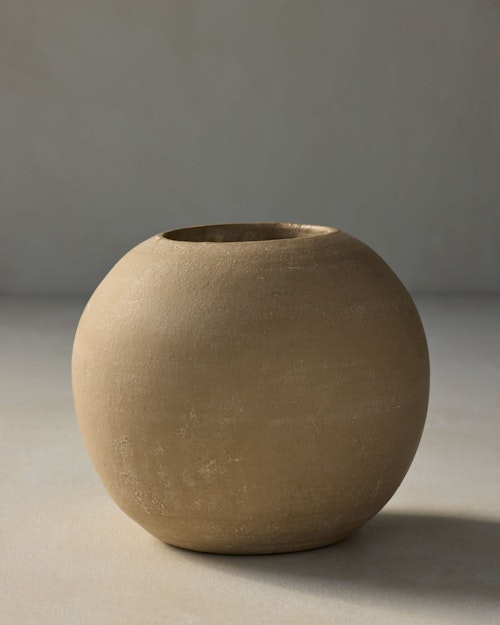 Flores Clay Vase
