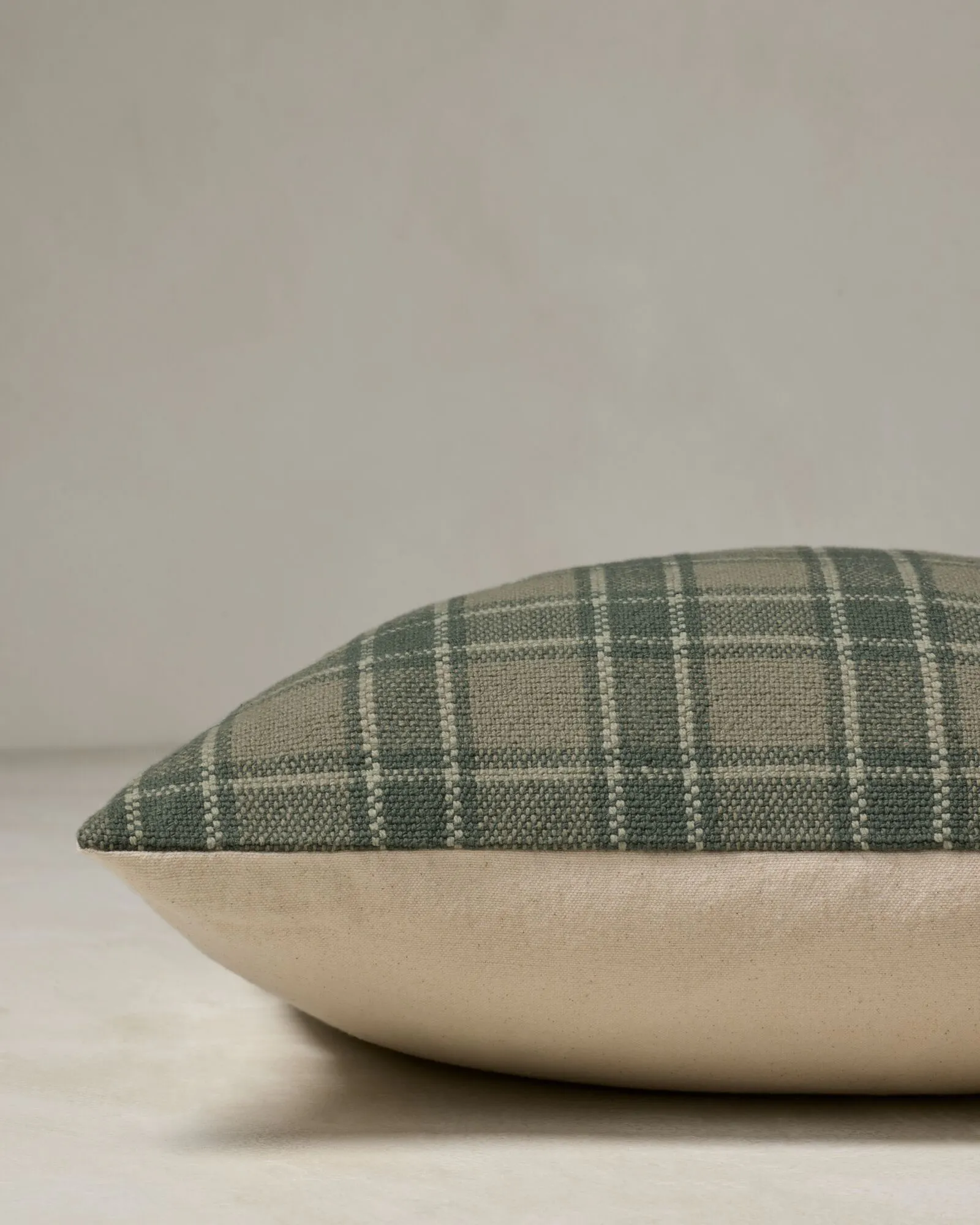 Izzy Pillow | Joon Loloi