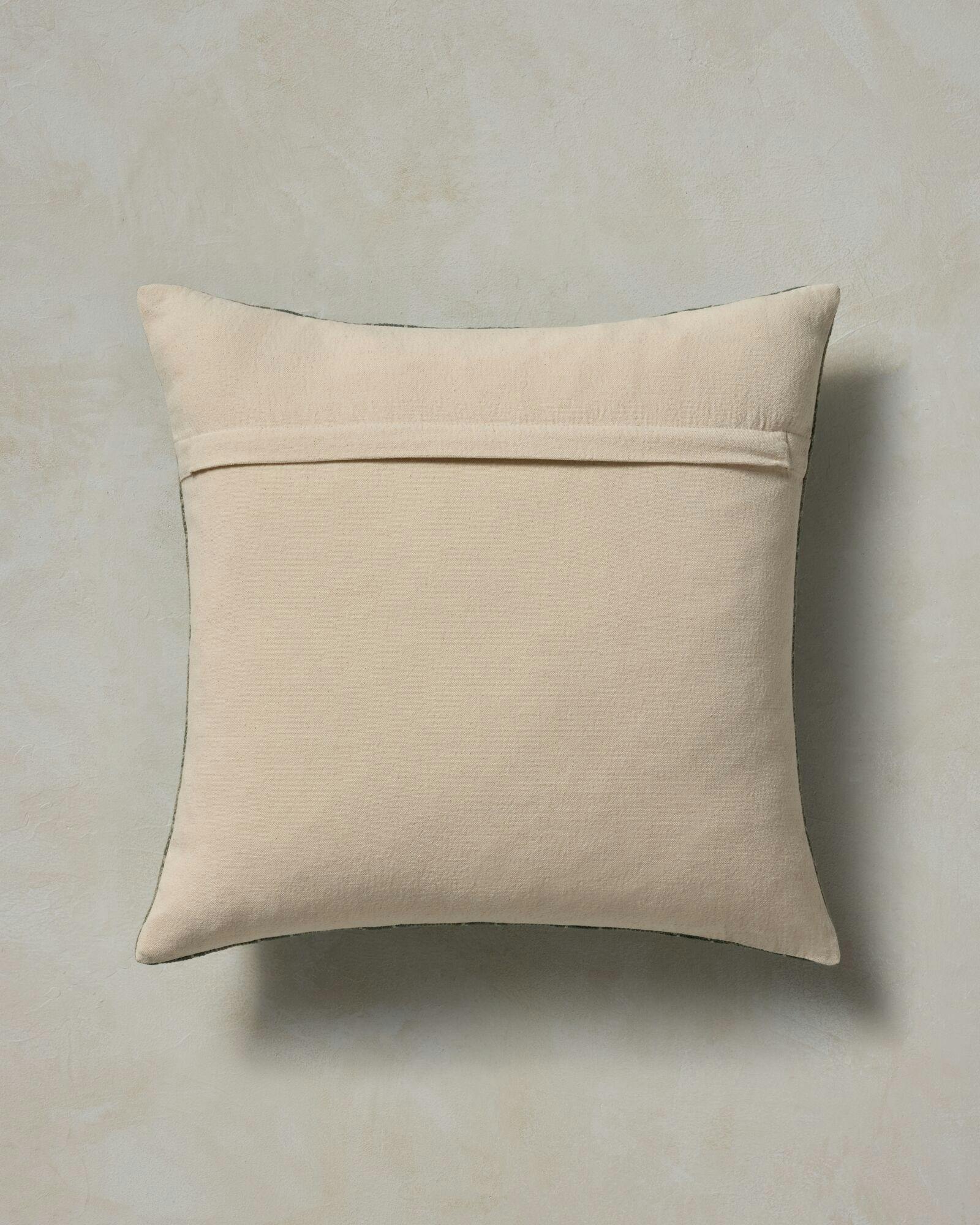 Izzy Pillow | Joon Loloi
