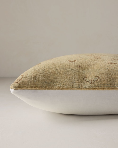 Kauri Pillow