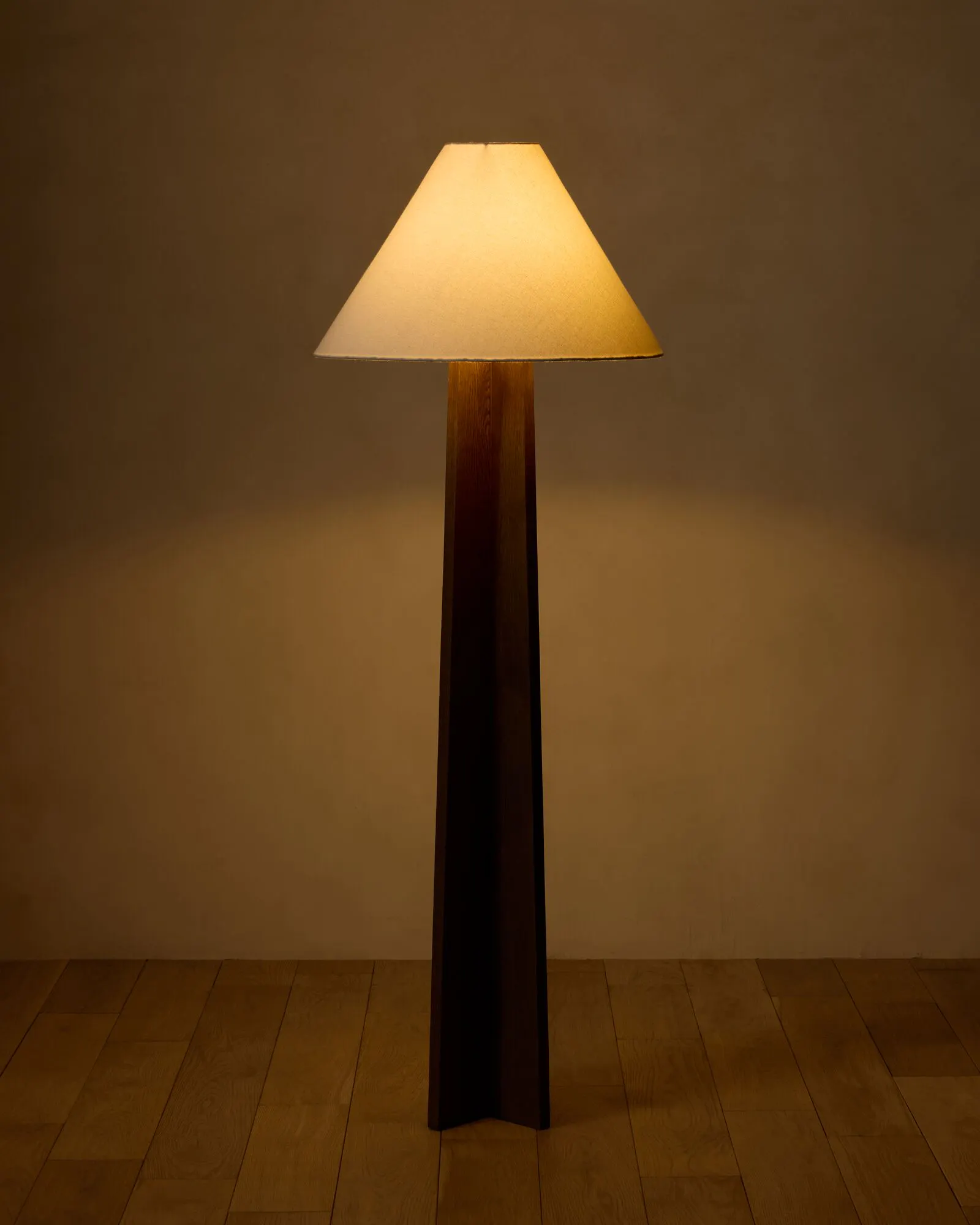 Lloyd Oak Floor Lamp | Joon Loloi