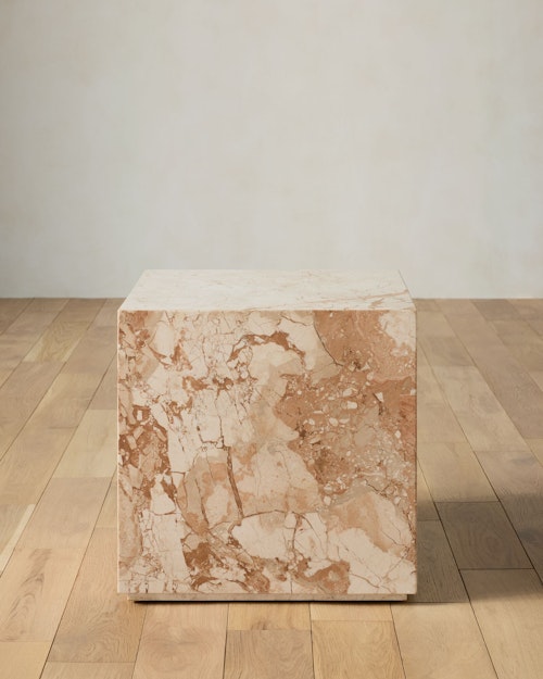 Marius Cube Table