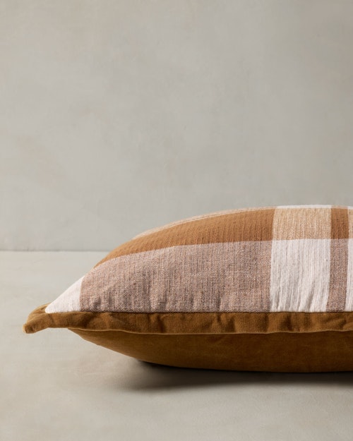 Meriden Pillow