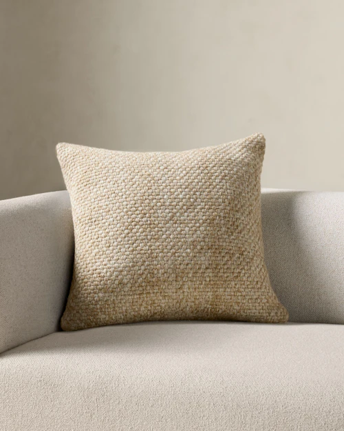 Nanda Pillow