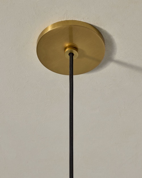 Valo Pendant Light