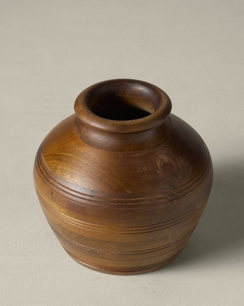 Zucco Wood Urns