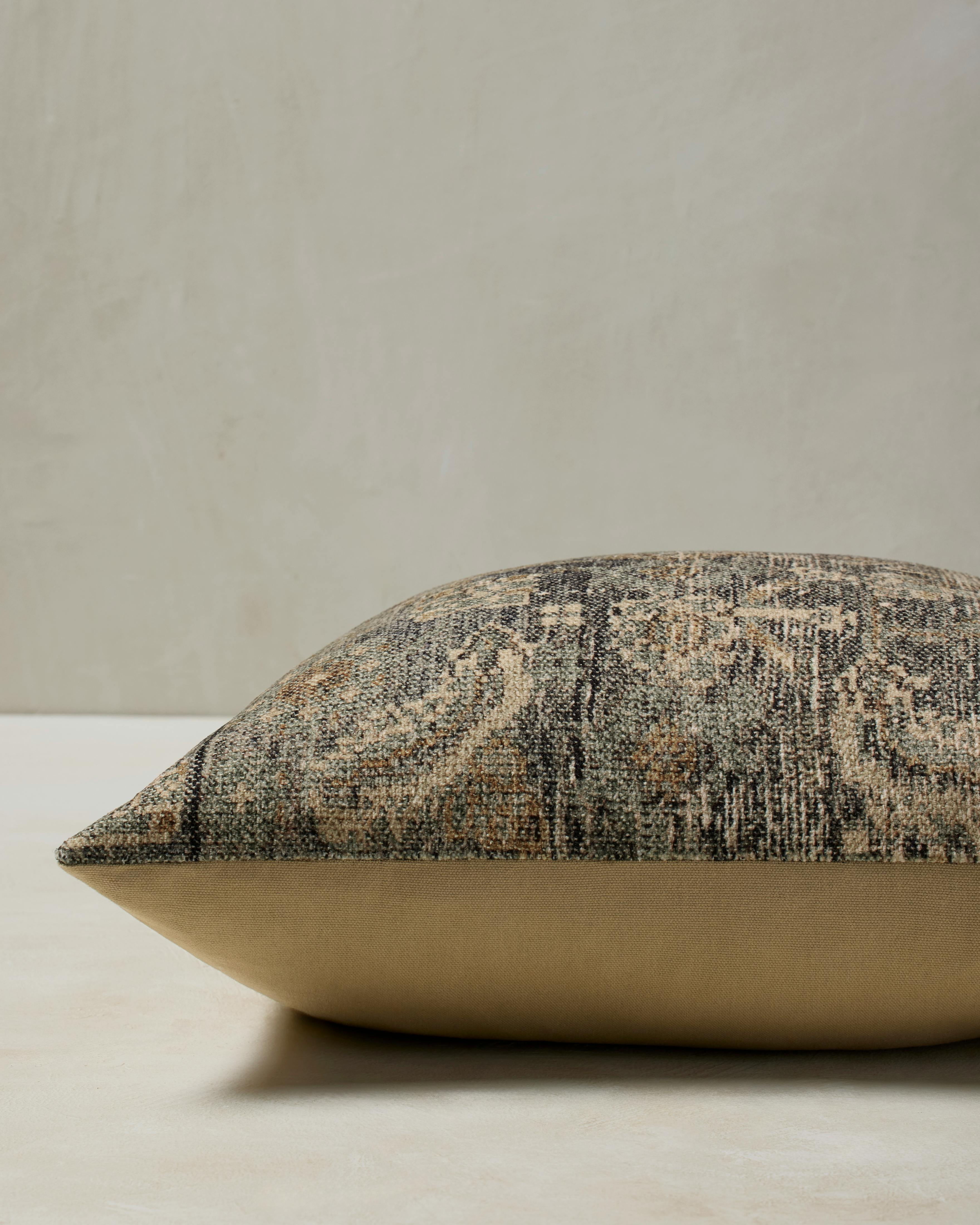 Jiya Pillow | Joon Loloi