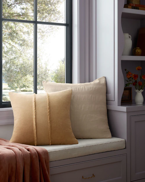 Lowell Pillow