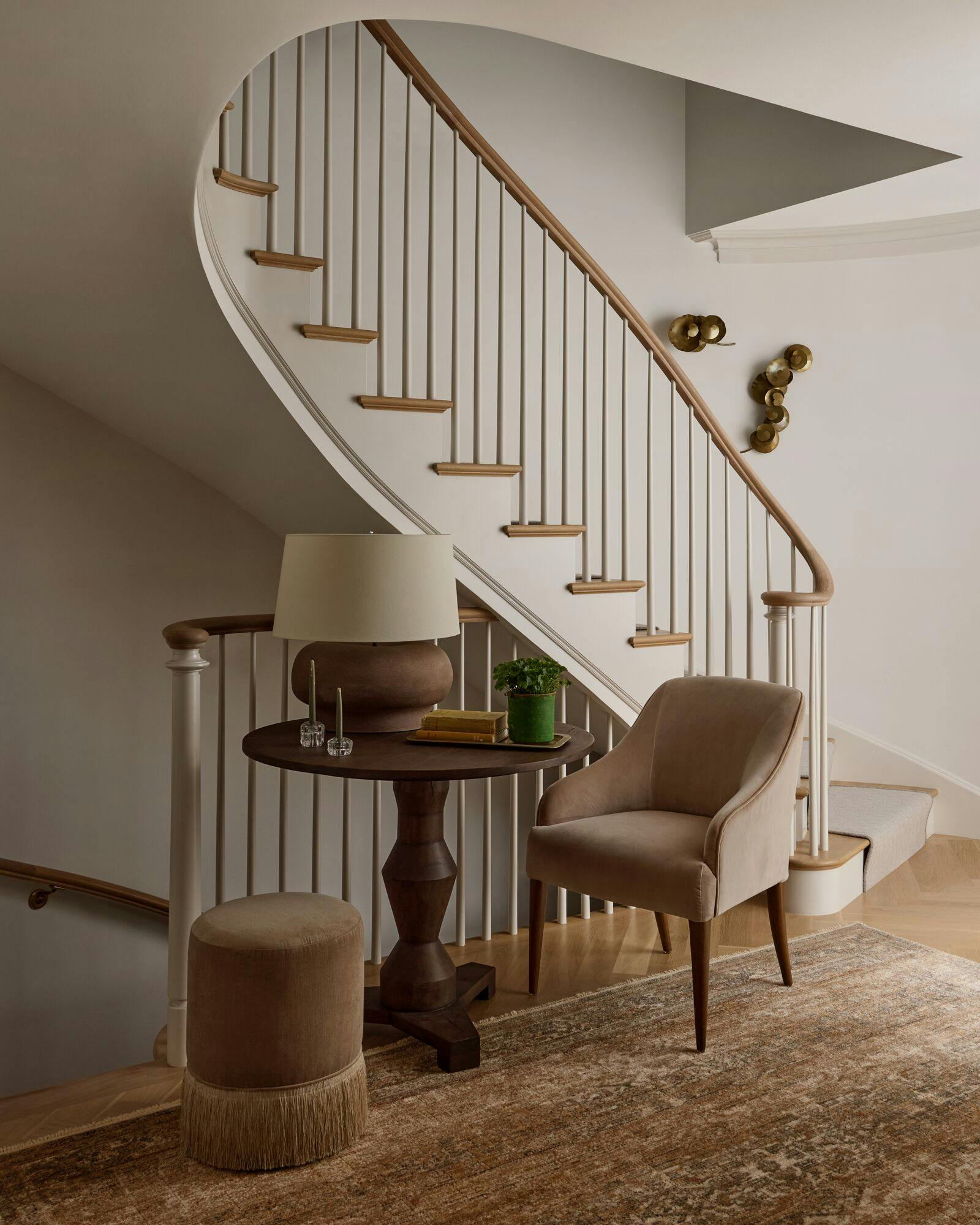 Vivi Stool | Joon Loloi