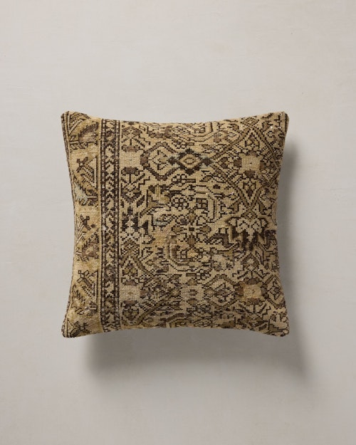 Viola Pillow