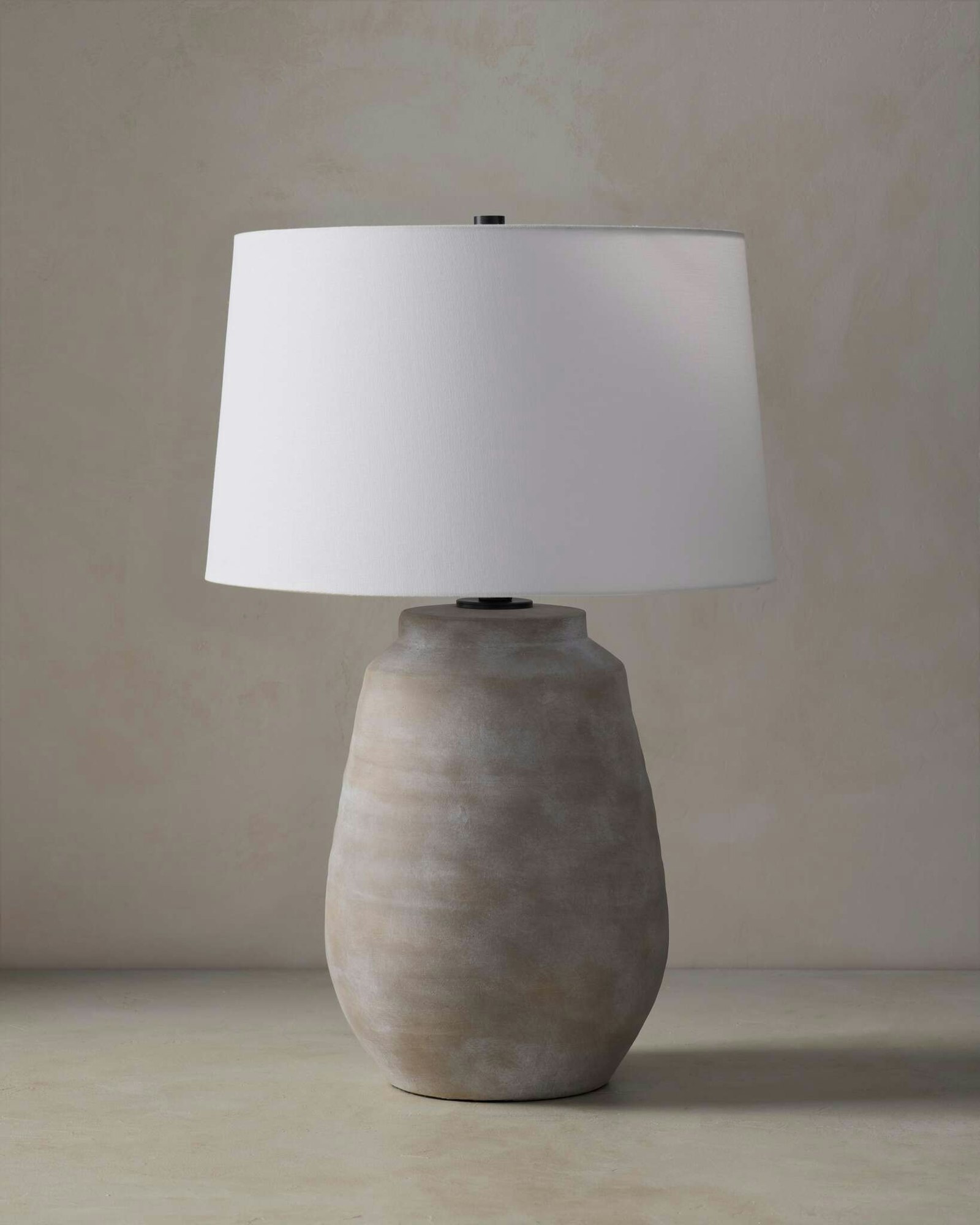 Claude Terracotta Table Lamp | Joon Loloi