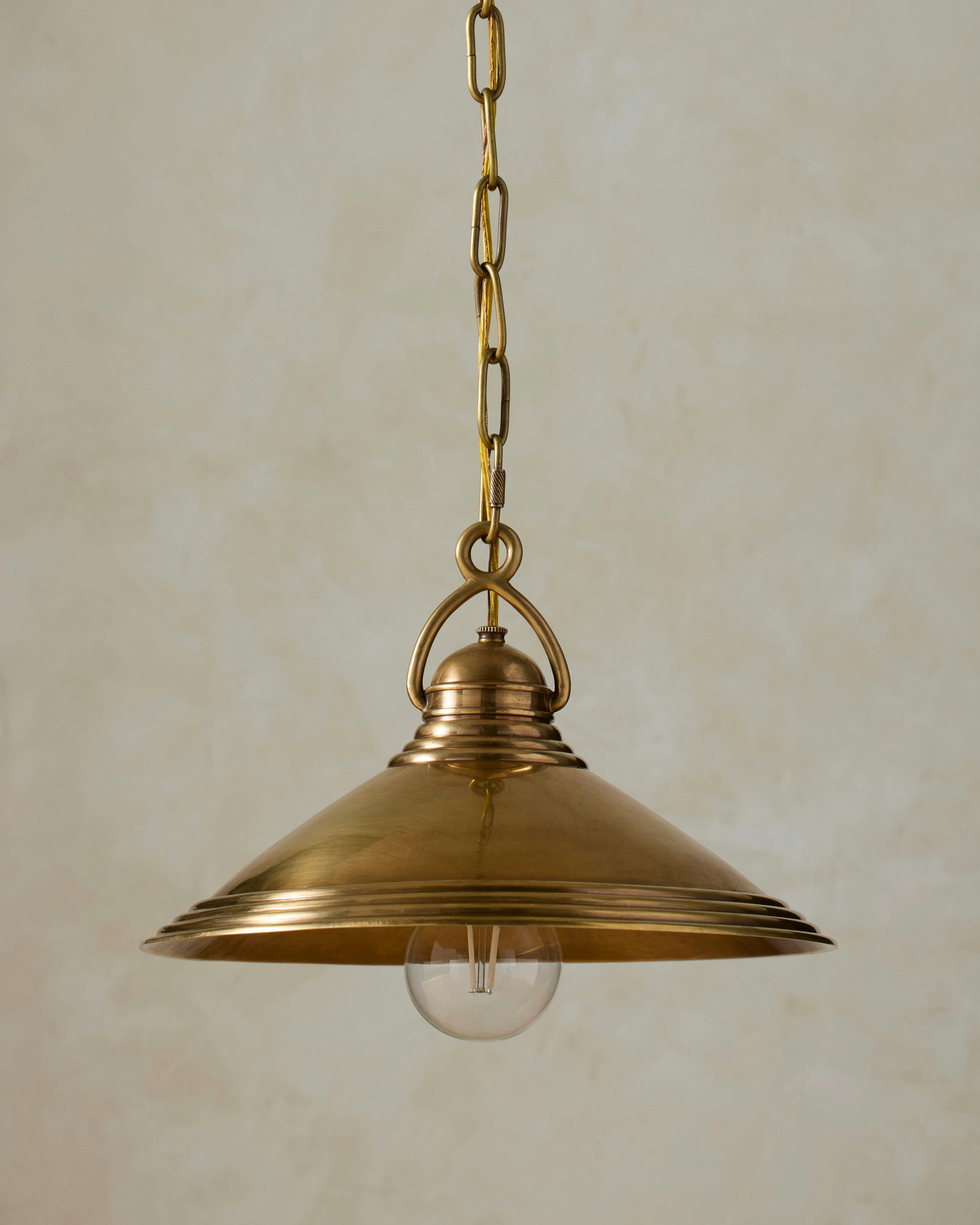 LUCI010300B100121209.jpg?q=75&