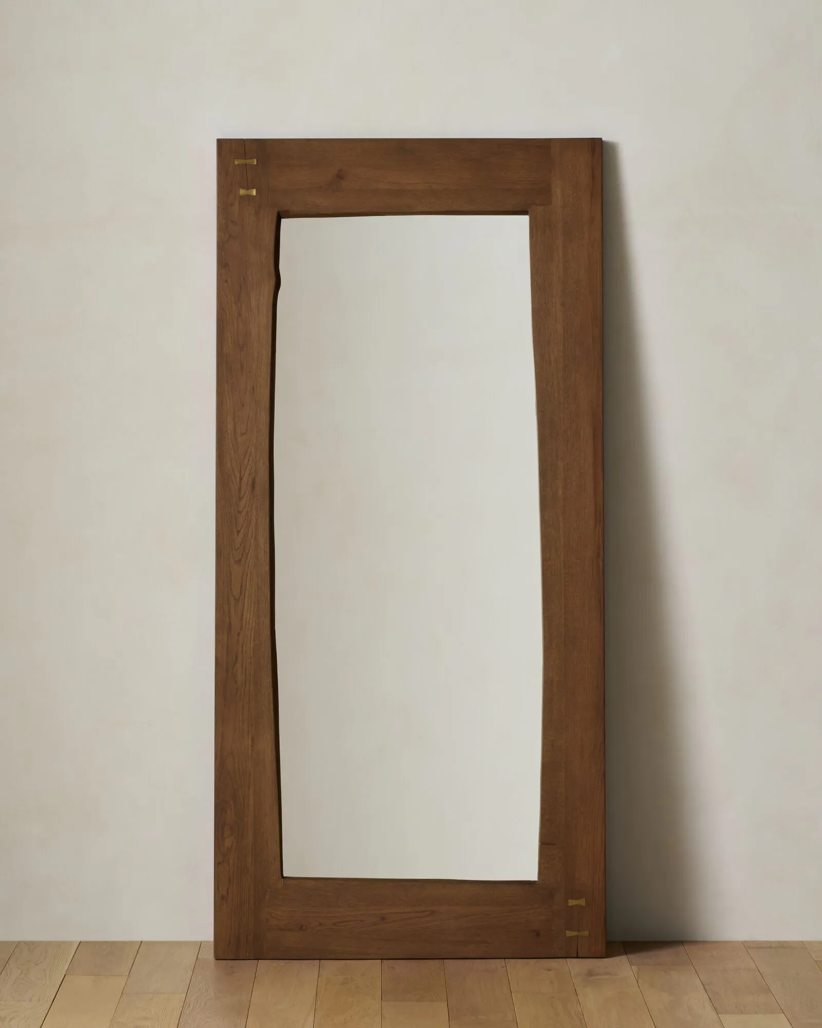 Ivo Wall Mirror | Joon Loloi
